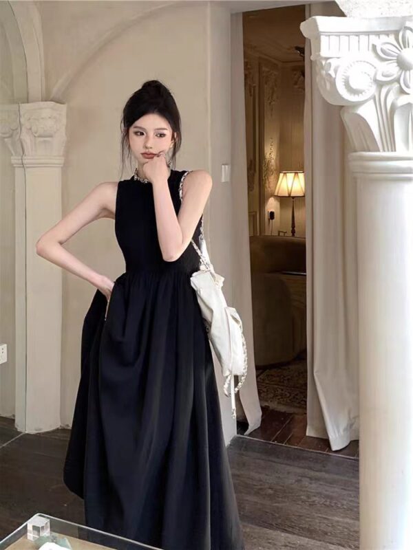 Black sleeveless french retro temperament hepburn dress | 8011 - Image 4