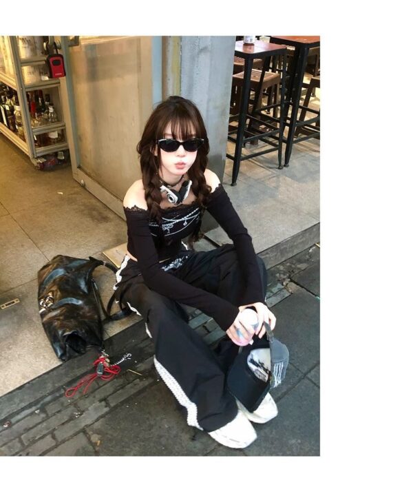 women's long sleeve slim cropped top white black | 9017 - Image 2