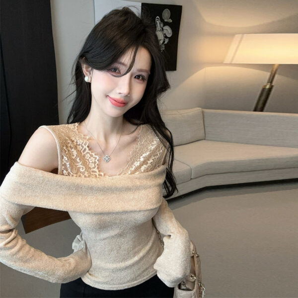 Babes Sexy Off-the-shoulder Lace Splicing Fake Two Trim Tops Woman | 9012