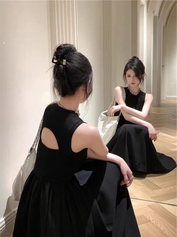Black sleeveless french retro temperament hepburn dress | 8011 - Image 2
